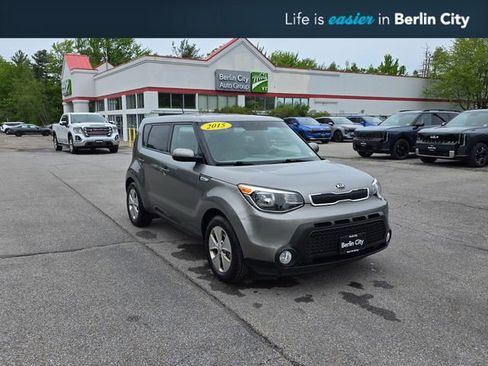 Used 2015 Kia Soul FWD image 1