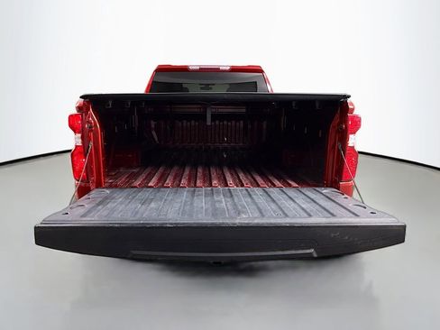 Used 2021 Chevrolet Silverado 1500 LT AWD/4WD image 29