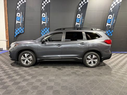 Used 2021 Subaru Ascent Premium w/ Convenience Package image 2