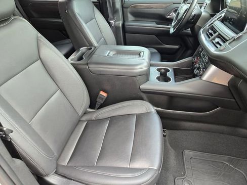 Used 2023 Chevrolet Tahoe LT w/ Luxury Package RWD image 15