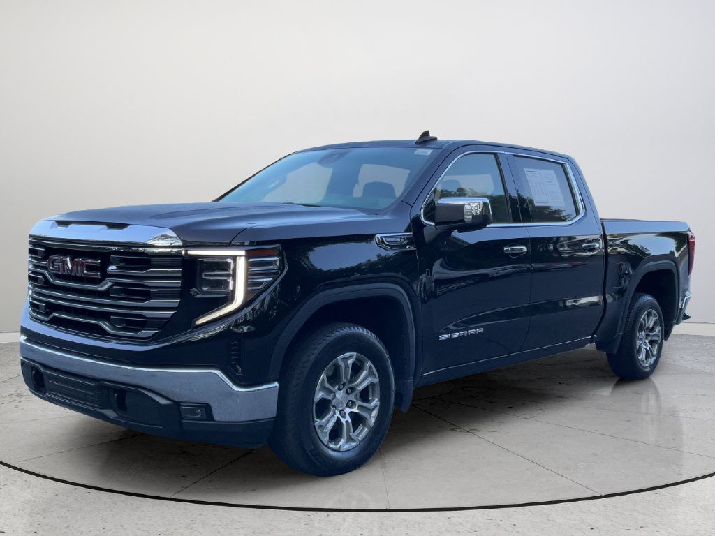 Used 2024 GMC Sierra 1500 SLT RWD image 4