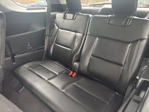 Used 2021 Ford Explorer XLT w/ Equipment Group 202A image 29