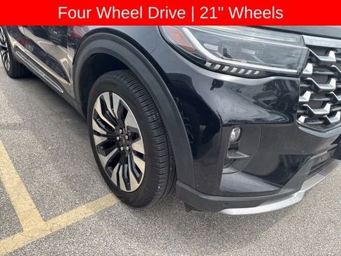 Used 2025 Ford Explorer Platinum w/ LUX Leather Package AWD/4WD image 5