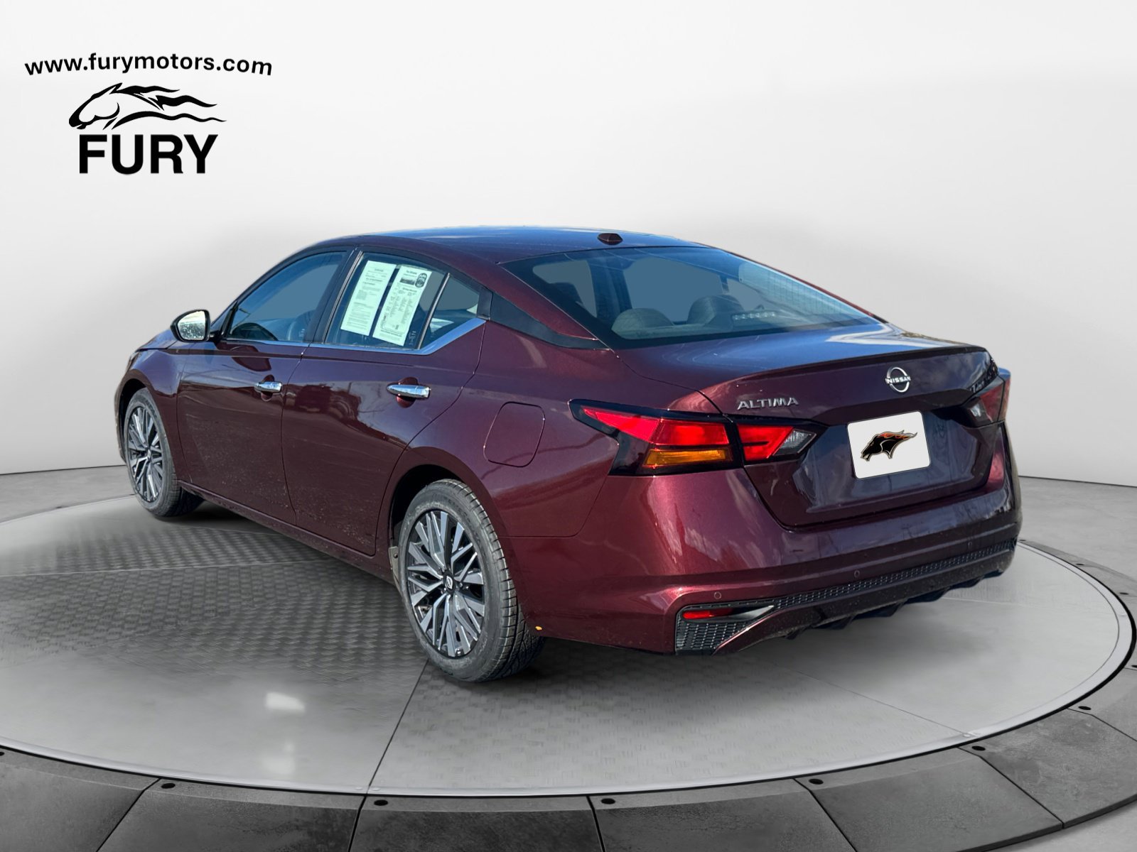 Used 2025 Nissan Altima 2.5 SV FWD image 6