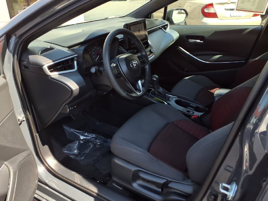 Certified 2023 Toyota Corolla SE w/ SE Premium Package FWD image 17