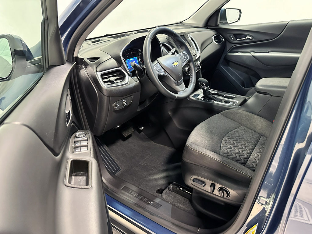 Used 2024 Chevrolet Equinox LT FWD image 19