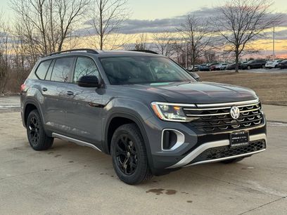 New 2026 Volkswagen Atlas Peak Edition