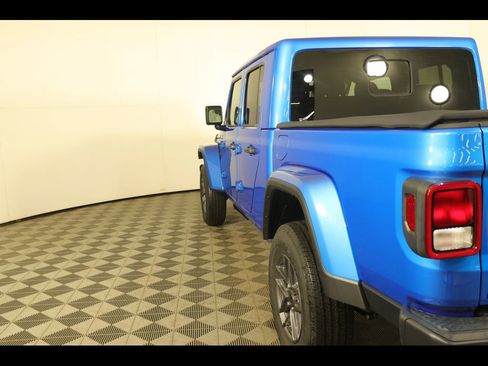 New 2026 Jeep Gladiator Sport image 14