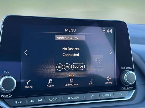 Used 2024 Nissan Rogue S image 22