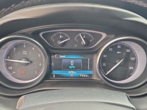 Used 2020 Buick Envision Essence image 11