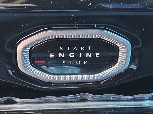 New 2026 Jeep Grand Cherokee Altitude AWD/4WD image 16