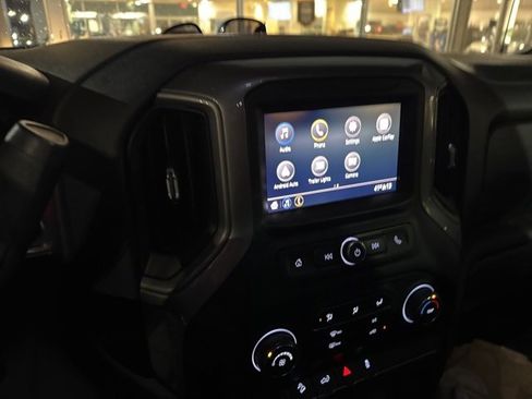 Certified 2020 Chevrolet Silverado 1500 Custom Trail Boss w/ Custom Convenience Package image 6