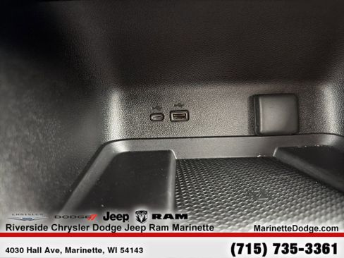 Used 2025 Chevrolet Traverse LT AWD/4WD image 18
