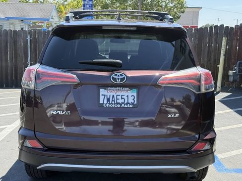 Used 2017 Toyota RAV4 XLE w/ Carpet Mat Package FWD image 5