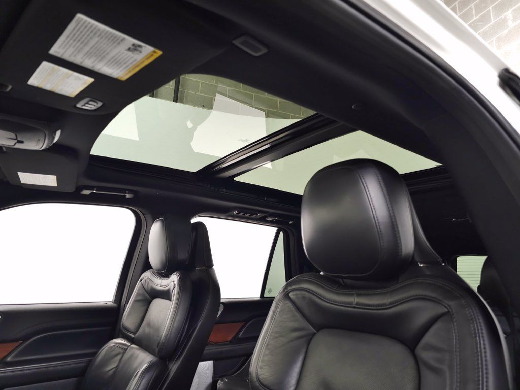 Used 2020 Lincoln Navigator L Reserve w/ Luxury Package AWD/4WD image 19