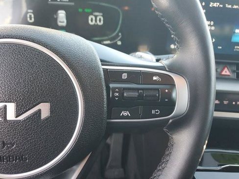 Used 2023 Kia Sportage EX image 27