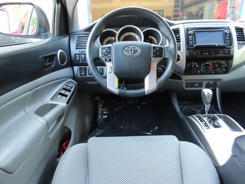 Used 2014 Toyota Tacoma 4x4 Double Cab w/ TRD Sport Package image 19