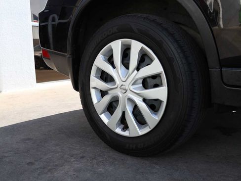 Used 2019 Nissan Rogue S AWD/4WD image 55