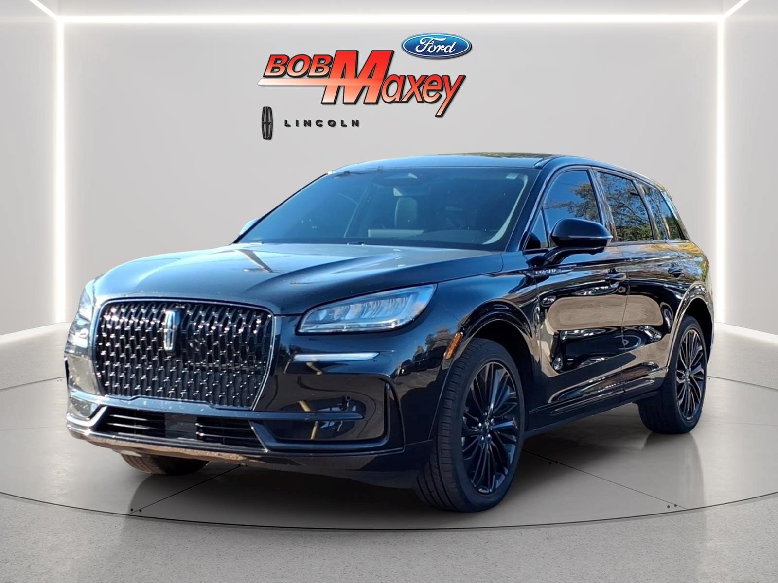 Used 2024 Lincoln Corsair AWD w/ Equipment Group 101A image 1