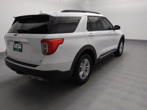Used 2020 Ford Explorer XLT w/ Equipment Group 202A image 9