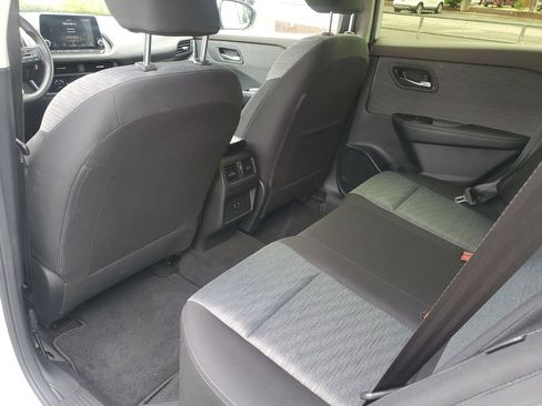 Certified 2023 Nissan Rogue SV AWD/4WD image 11