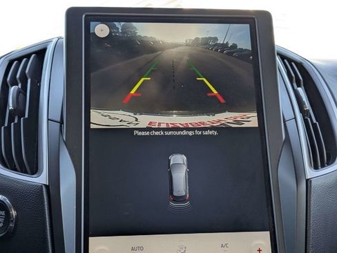 Used 2024 Ford Edge SEL image 28