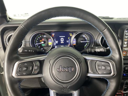 Used 2023 Jeep Wrangler Unlimited Rubicon 4xe w/ Cold Weather Group AWD/4WD image 22
