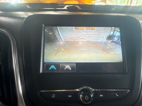 Used 2018 Chevrolet Equinox LS FWD image 14