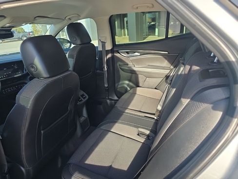 Used 2023 Buick Envision Preferred image 11