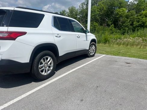 Used 2019 Chevrolet Traverse LT FWD image 10