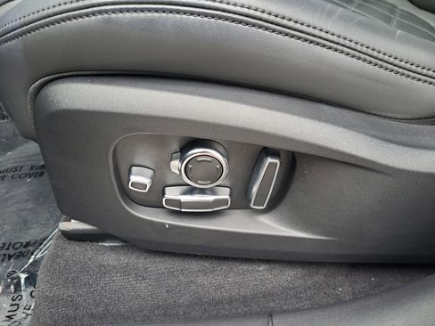 Used 2023 Jaguar F-PACE S image 12