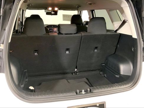 Certified 2025 Kia Soul LX w/ LX Technology Package FWD image 4