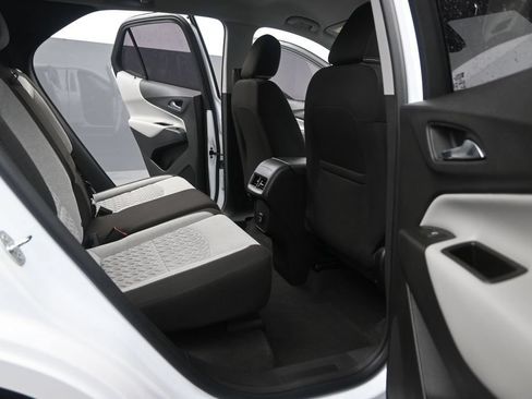 Used 2024 Chevrolet Equinox LS w/ Sport Edition FWD image 17