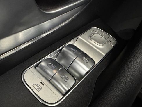Used 2025 Mercedes-Benz GLE 350 4MATIC image 21