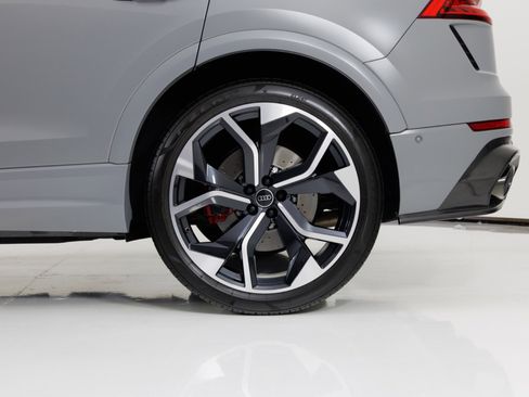 Used 2024 Audi RS Q8 4.0T quattro w/ Black Optic Package image 11