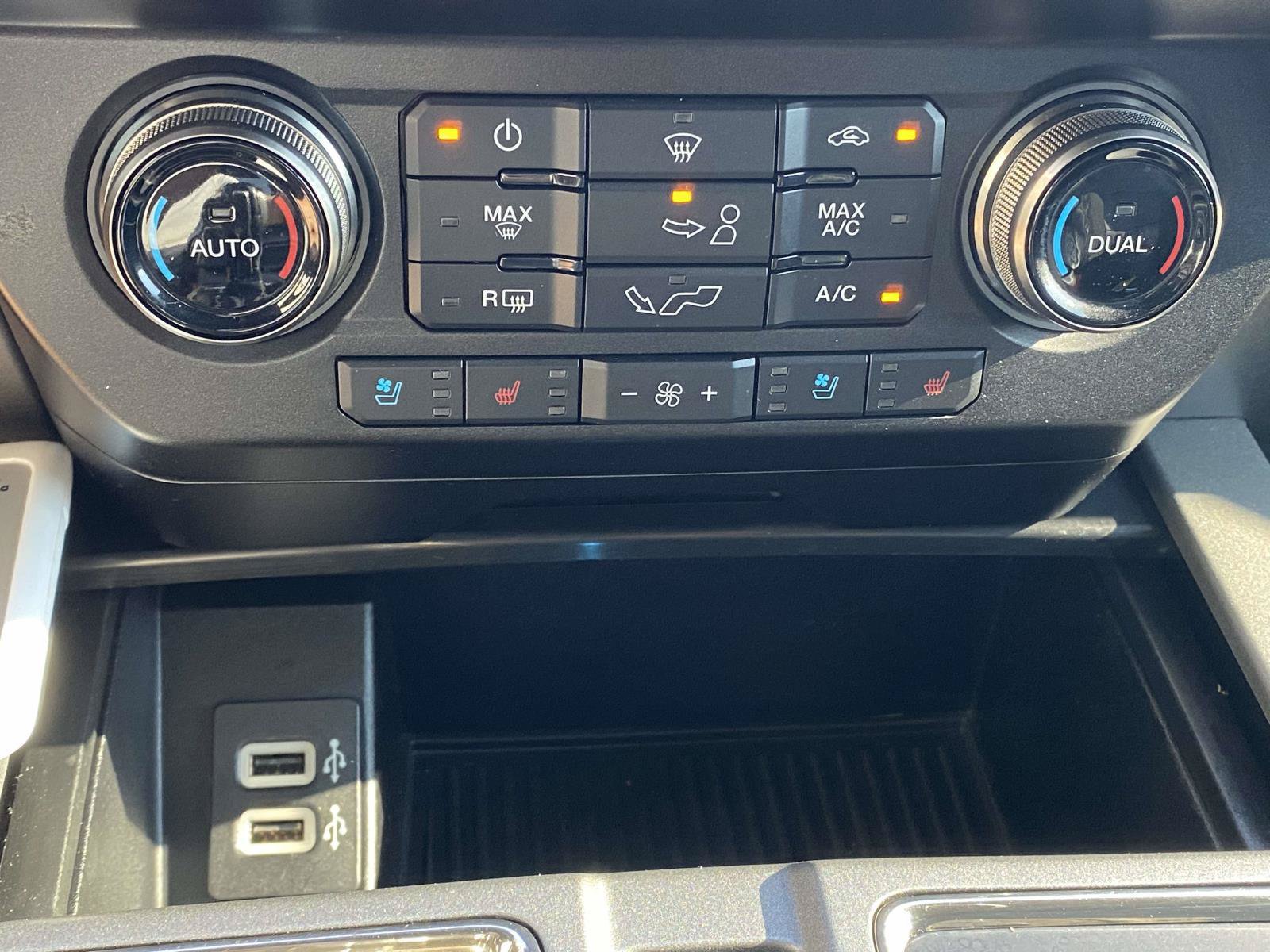 Used 2020 Ford F150 Raptor w/ Equipment Group 802A Luxury AWD/4WD image 43