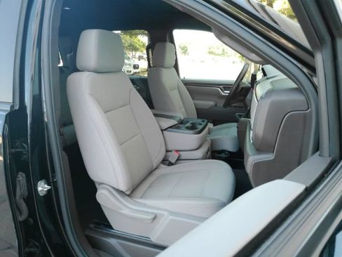 Used 2025 Chevrolet Silverado 1500 LT RWD image 22