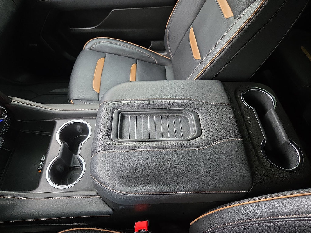 Used 2023 GMC Yukon AT4 w/ AT4 Premium Plus Package AWD/4WD image 22