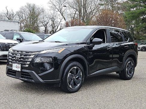 Certified 2024 Nissan Rogue SV AWD/4WD image 4