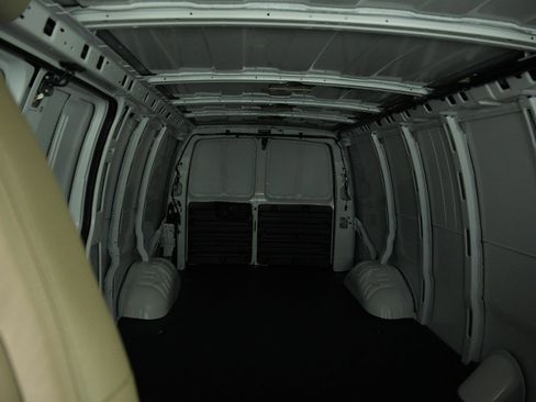 New 2026 GMC Savana 2500 Extended RWD image 20