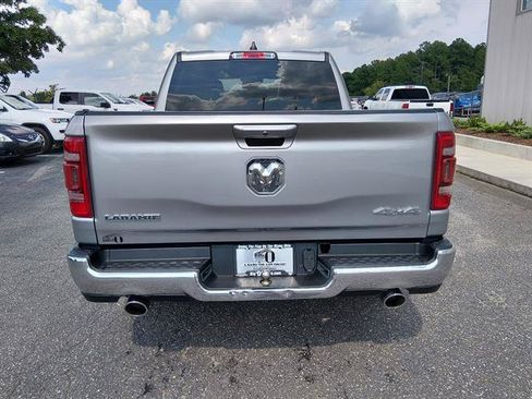 Used 2024 RAM 1500 Laramie AWD/4WD image 4