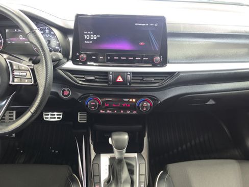 Used 2023 Kia Forte GT-Line w/ GT-Line Technology Package FWD image 12