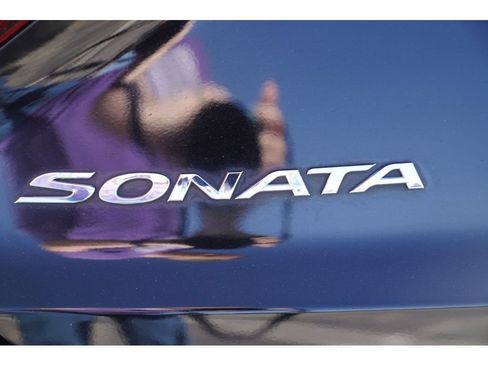 Used 2016 Hyundai Sonata Limited FWD image 9