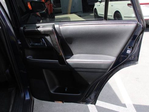 Used 2021 Toyota 4Runner TRD Off-Road Premium AWD/4WD image 24