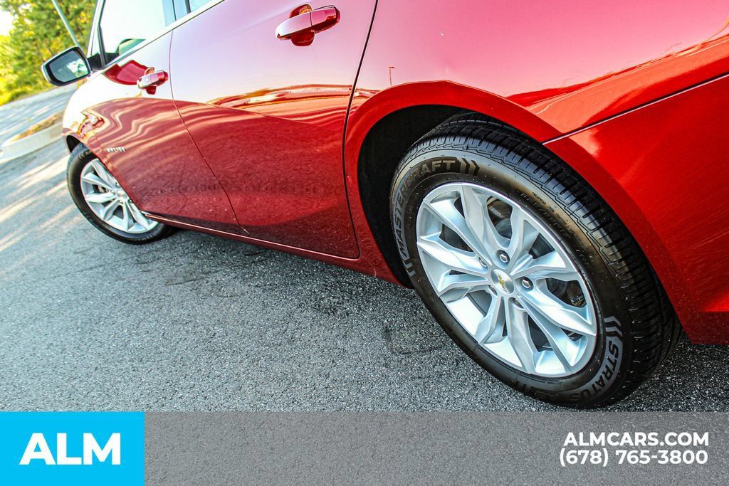 Used 2025 Chevrolet Malibu LT FWD image 14