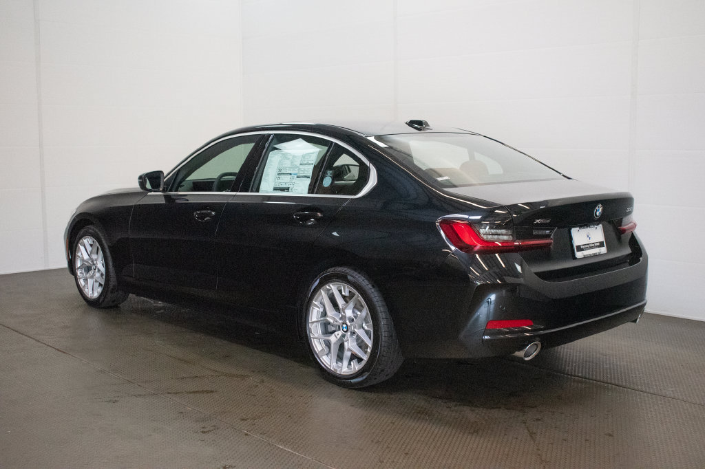 New 2026 BMW 330i xDrive Sedan w/ Premium Package AWD/4WD image 6