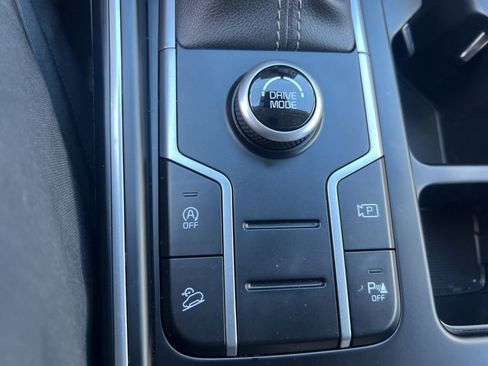 Certified 2023 Kia Sorento S image 57