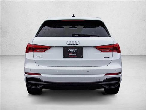 Certified 2025 Audi Q3 2.0T Premium Plus w/ Premium Plus Package image 6