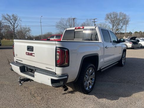 Used 2018 GMC Sierra 1500 Denali w/ Denali Ultimate Package image 8