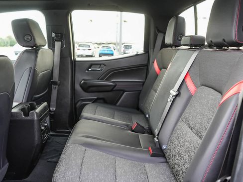 Used 2024 Chevrolet Colorado Z71 w/ Z71 Convenience Package 2 image 18